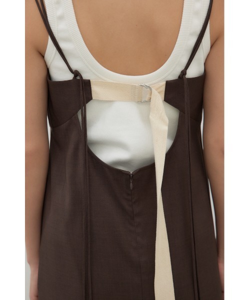 crie conforto（クリーコンフォルト）の「バックオープンベルトキャミワンピース（ワンピース・レディース・ブラウン/チャコールグレー・FREE）」の11枚目の写真