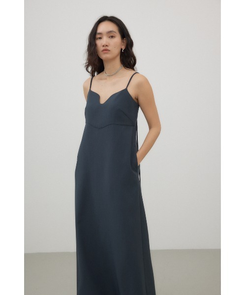 crie conforto（クリーコンフォルト）の「バックオープンベルトキャミワンピース（ワンピース・レディース・ブラウン/チャコールグレー・FREE）」の3枚目の写真