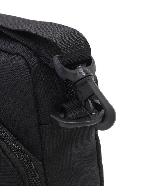 CHUMS（チャムス）の「CHUMS/チャムス ショルダーバック リサイクルショルダーポーチ CH60-3966（ショルダーバッグ・メンズ・ブラック・FREE）」の3枚目の写真