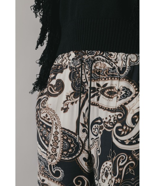 CINOH（チノ）の「PAISLEY RELAX PANTS（その他パンツ・レディース・ブラウン系その他・36/38）」の9枚目の写真
