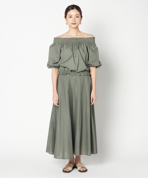 HELIOPOLE（エリオポール）の「COTTON LAWN OFF SHOULDER BLOUSE（シャツ/ブラウス・レディース・カーキ/ネイビー・38）」の9枚目の写真