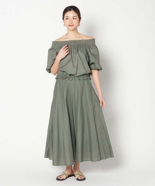 HELIOPOLE（エリオポール）の「COTTON LAWN OFF SHOULDER BLOUSE（シャツ/ブラウス・レディース・カーキ/ネイビー・38）」の13枚目の写真