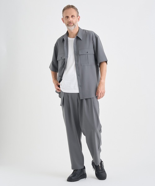 ATTACHMENT（アタッチメント）の「【ATTACHMENT/アタッチメント】別注 PE CONPACT TWILL W POCKET S/S SHIRT/セットアップ対応（シャツ/ブラウス・メンズ・グレー/ブラック・1/2/3）」の4枚目の写真