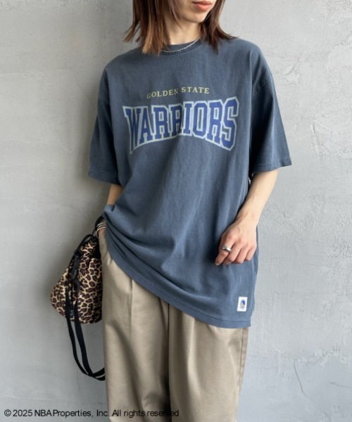 OFF THE COURT by NBA（オフザコートバイエヌビーエー）の「[OFF THE COURT by NBA/オフ・ザ・コート バイ NBA] 別注 プリントＴシャツ（Tシャツ/カットソー・レディース・I/B/G/A/H/E/F/C/D・S/M/L/XL）」の6枚目の写真