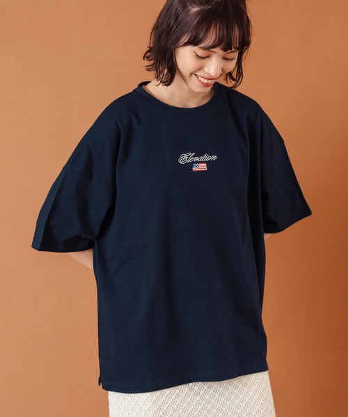anap mimpi(アナップミンピ)の「国旗ロゴ ワンポイント刺繍ビッグTシャツ(Tシャツ/カットソー・レディース・オフホワイト/グレー/ネイビー・FREE)」の1枚目の写真