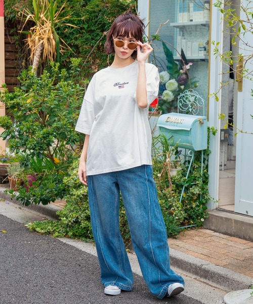 anap mimpi(アナップミンピ)の「国旗ロゴ ワンポイント刺繍ビッグTシャツ(Tシャツ/カットソー・レディース・オフホワイト/グレー/ネイビー・FREE)」の7枚目の写真