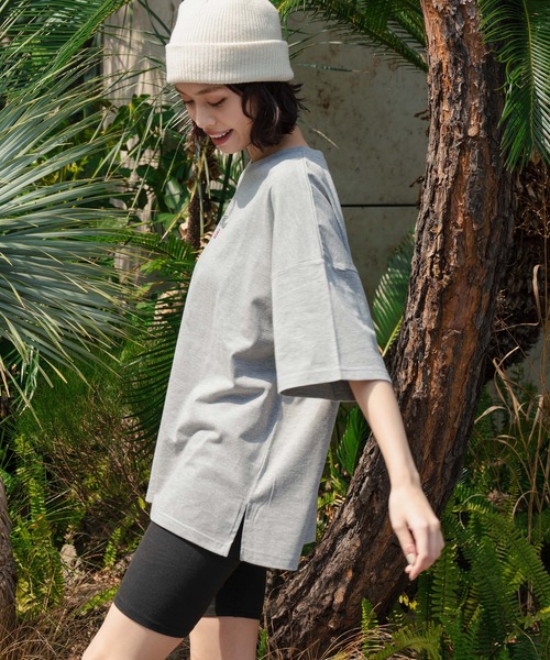 anap mimpi(アナップミンピ)の「国旗ロゴ ワンポイント刺繍ビッグTシャツ(Tシャツ/カットソー・レディース・オフホワイト/グレー/ネイビー・FREE)」の10枚目の写真