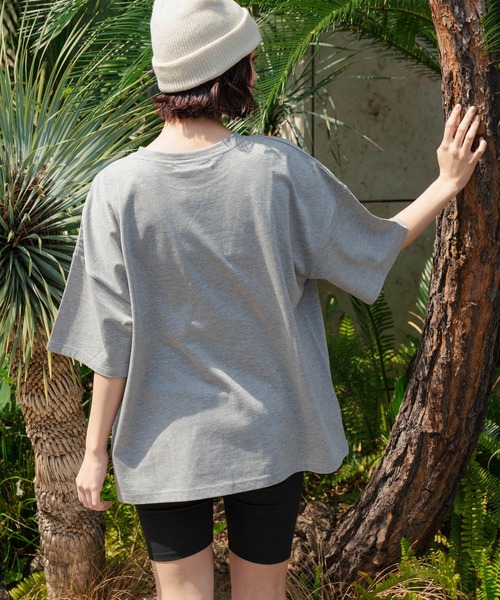 anap mimpi(アナップミンピ)の「国旗ロゴ ワンポイント刺繍ビッグTシャツ(Tシャツ/カットソー・レディース・オフホワイト/グレー/ネイビー・FREE)」の11枚目の写真