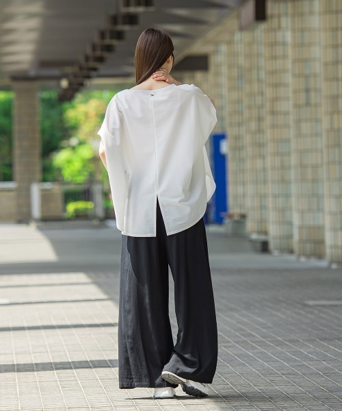 【WEB限定】ゆったりシルエットカットソー≪洗濯機で洗える≫ WEB限定】ゆったりシルエットカットソー≪洗濯機で洗える≫（T