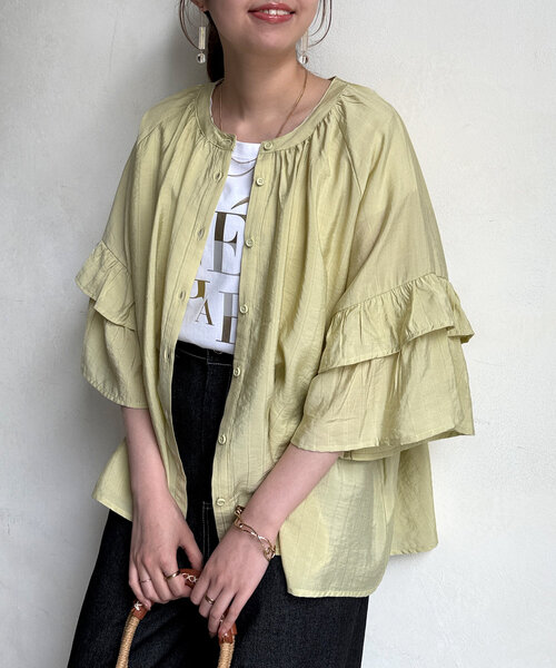 Chez toi(シェトワ)の「【体型カバー】【紫外線&冷房対策】袖フレア2WAYブラウス(シャツ/ブラウス・レディース・ホワイト/ブラウン/グリーン/ブラック・FREE)」の4枚目の写真