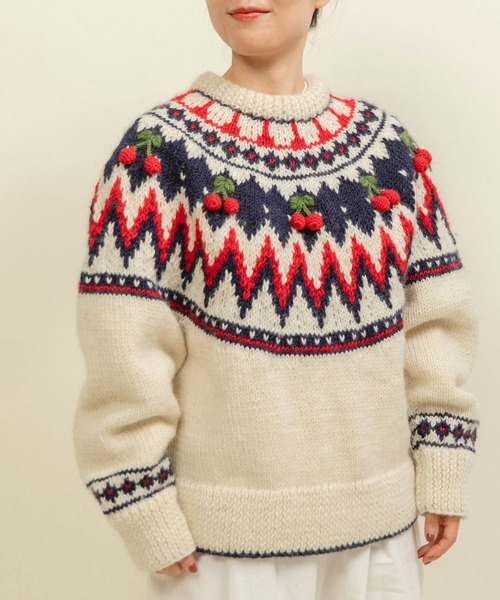 ネパールハンドニット 求心さくらんぼ刺繍カーディガン（カーディガン