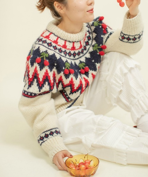 ネパールハンドニット 求心さくらんぼ刺繍カーディガン（カーディガン