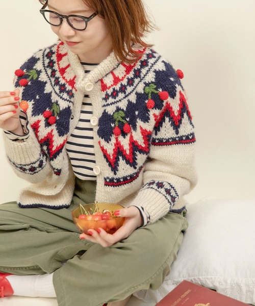 CHILD WOMAN（チャイルドウーマン）の「ネパールハンドニット 求心さくらんぼ刺繍カーディガン（カーディガン/ボレロ・レディース・ブラック/アイボリー・FREE）」の17枚目の写真