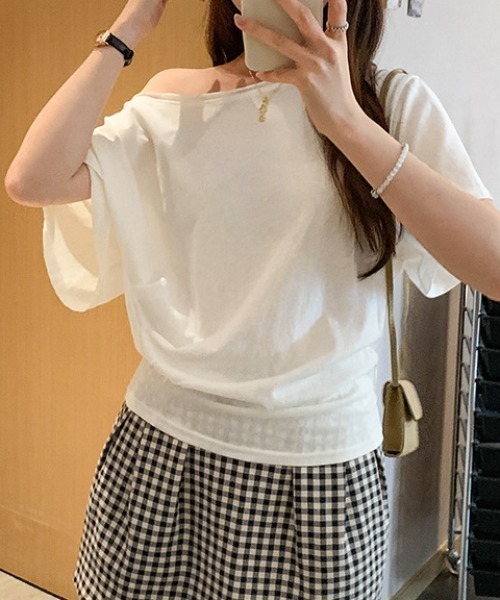 deux amour(ドゥーザムール)の「ラグランスリーブワンショルダーTシャツ(Tシャツ/カットソー・レディース・グレー/ブラック/ホワイト/ブルー・FREE)」の11枚目の写真