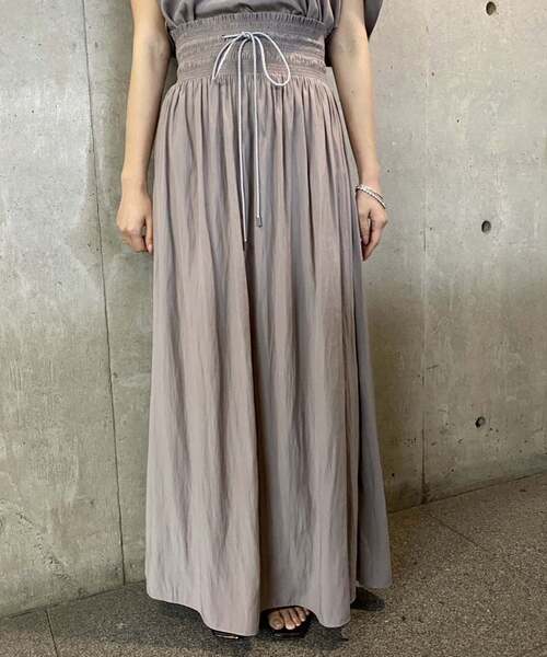 Liesse（リエス）の「シャーリングナロースカート（スカート・レディース・ブラウン/グレイッシュベージュ・FREE）」の11枚目の写真