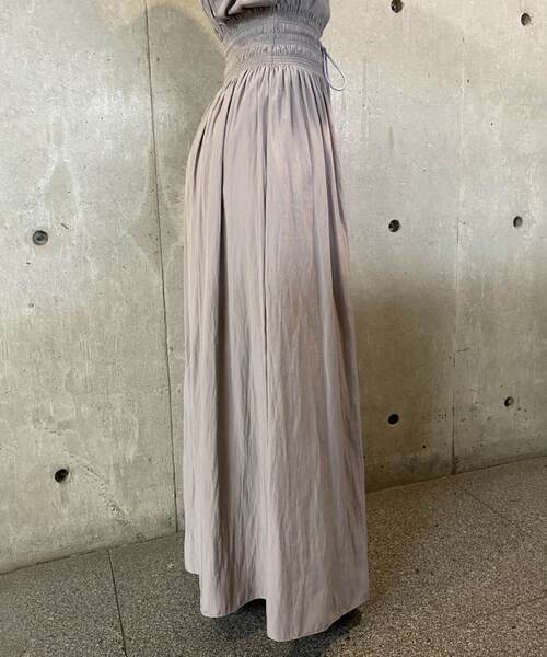 Liesse（リエス）の「シャーリングナロースカート（スカート・レディース・ブラウン/グレイッシュベージュ・FREE）」の12枚目の写真