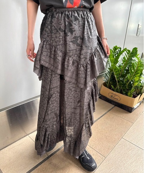 スカート AMERI MEDI TROMPE L'OEILRUFFLE SLITSKIRT MEDI TROMPE L'OEIL RUFFLE SLIT SKIRT（スカート）｜Ameri