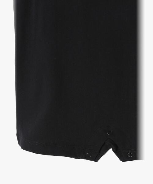 agnes b.(アニエスベー)の「ベビー ”b.”ロゴ刺繍 コットン サロペット(サロペット/オーバーオール・キッズ・ブラック・2YEAR/6MONTH/1YEAR/18M)」の3枚目の写真