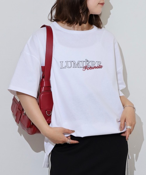 Arinomama(アリノママ)の「刺繍&プリント 前後差スリットTシャツ(Tシャツ/カットソー・レディース・ブラック/オフホワイト/スミクロ/グレイッシュベージュ・FREE)」の5枚目の写真
