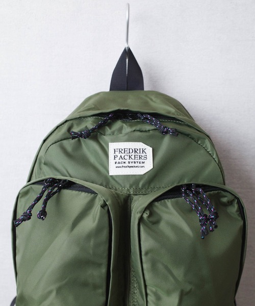 FREDRIK PACKERS(フレドリックパッカーズ)の「【FREDRIK PACKERS】420D TWINS BACK PACK 420デニール ツイン バックパック A4サイズ収納可能 マザーズバッグ(バックパック/リュック・レディース・ブラック/カーキ/オリーブ・FREE)」の22枚目の写真