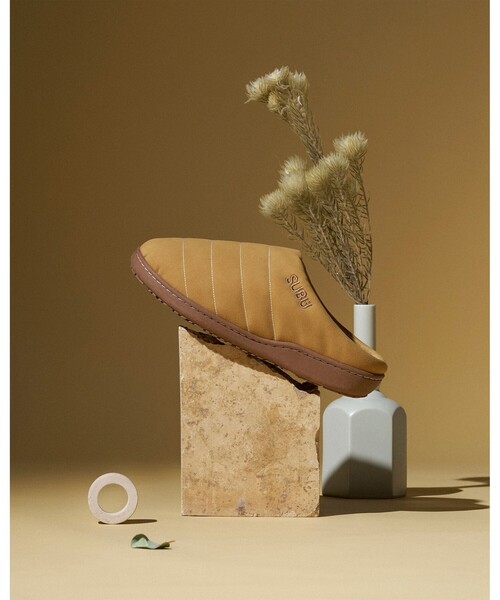 ビームスの百名品】【別注】SUBU / フェイク ヌバック サンダル