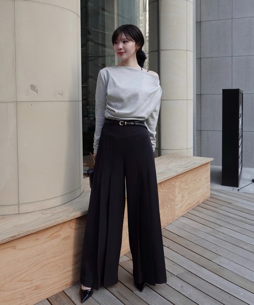 SENEE（セニー）の「3way drape tops（3ウェイドレープトップス）（Tシャツ/カットソー・レディース・ブラック/アイボリー/グレー・FREE）」の16枚目の写真