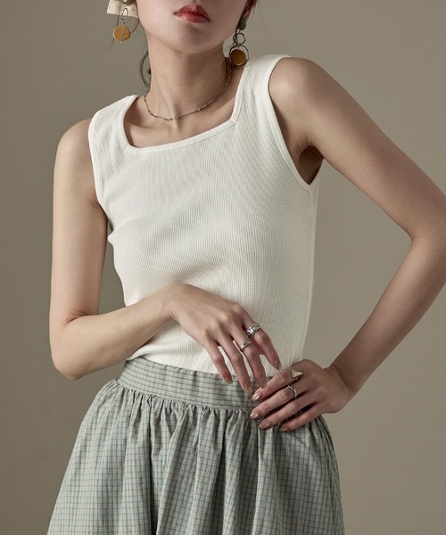Fashion Letter(ファッションレター)の「【M-4L】リブスクエアネックタンクトップ(タンクトップ・レディース・オフホワイト/ブラック・4L/3L/LL/L/M)」の10枚目の写真