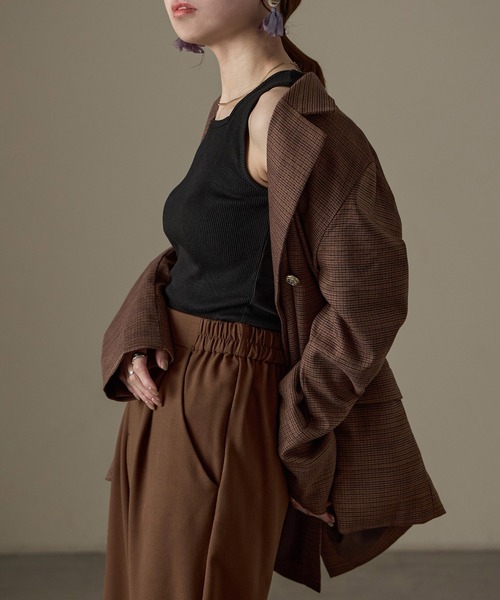 Fashion Letter(ファッションレター)の「【M-4L】リブスクエアネックタンクトップ(タンクトップ・レディース・オフホワイト/ブラック・4L/3L/LL/L/M)」の18枚目の写真