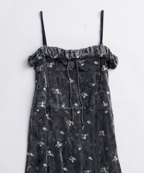MAISON SPECIAL(メゾンスペシャル)の「Flower Embroidery Velour Camisole Dress/フラワーエンブロイダリーベロアキャミワンピース(ワンピース・レディース・グレー・36/38)」の8枚目の写真