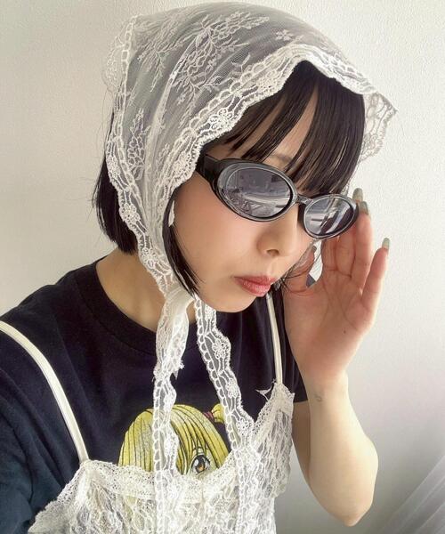 WEGO（ウィゴー）の「WEGO/フラワーレースバブーシュカ（バンダナ/スカーフ・レディース・ブラック/その他1/ホワイト・FREE）」の6枚目の写真