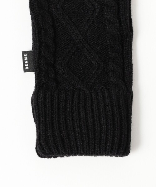 BEAMS(ビームス)の「ケーブルニット グローブ(タッチパネル対応)(手袋・メンズ・ブラック/ブラウン/ネイビー・ONE SIZE)」の6枚目の写真