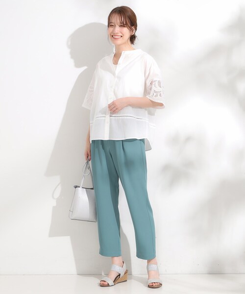 SHOO・LA・RUE（シューラルー）の「【S-LL/6分袖】レースデザインで華やか見え お袖刺繍ブラウス（シャツ/ブラウス・レディース・ホワイト/オレンジ/ブラック・01/02/03/04）」の6枚目の写真