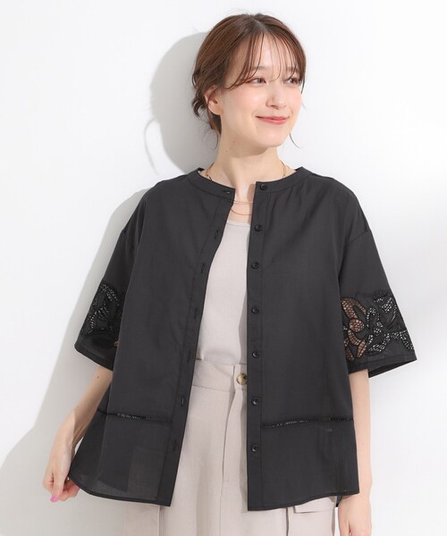 SHOO・LA・RUE（シューラルー）の「【S-LL/6分袖】レースデザインで華やか見え お袖刺繍ブラウス（シャツ/ブラウス・レディース・ホワイト/オレンジ/ブラック・01/02/03/04）」の8枚目の写真