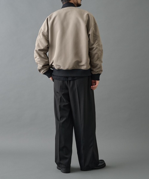 COLONY 2139（コロニートゥーワンスリーナイン）の「BIG MA-1（MA-1・メンズ・ブラック/グレイッシュベージュ・MEDIUM/LARGE）」の13枚目の写真