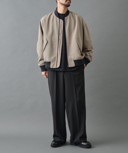 COLONY 2139（コロニートゥーワンスリーナイン）の「BIG MA-1（MA-1・メンズ・ブラック/グレイッシュベージュ・MEDIUM/LARGE）」の11枚目の写真