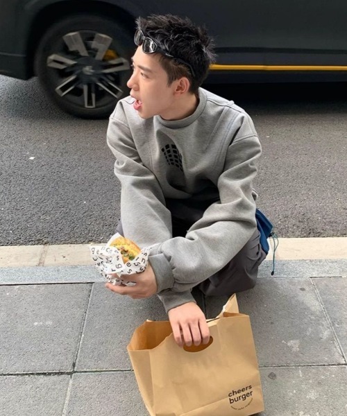 FreeZone（フリーゾーン）の「幾何プリントスウェット（スウェット・メンズ・グレー/ブラック・F）」の12枚目の写真