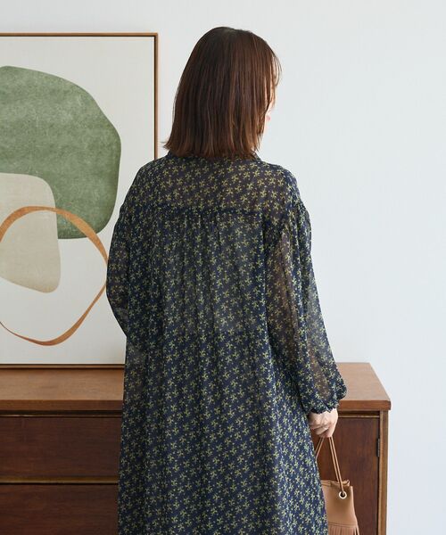 Green　Parks（グリーンパークス）の「花柄シフォン楊柳ワンピース（シャツワンピース・レディース・ネイビー/ブラウン/ブラック・FREE）」の9枚目の写真