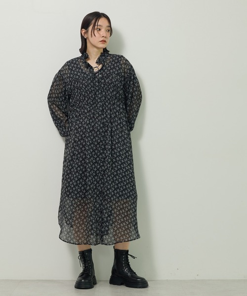 Green　Parks（グリーンパークス）の「花柄シフォン楊柳ワンピース（シャツワンピース・レディース・ネイビー/ブラウン/ブラック・FREE）」の2枚目の写真