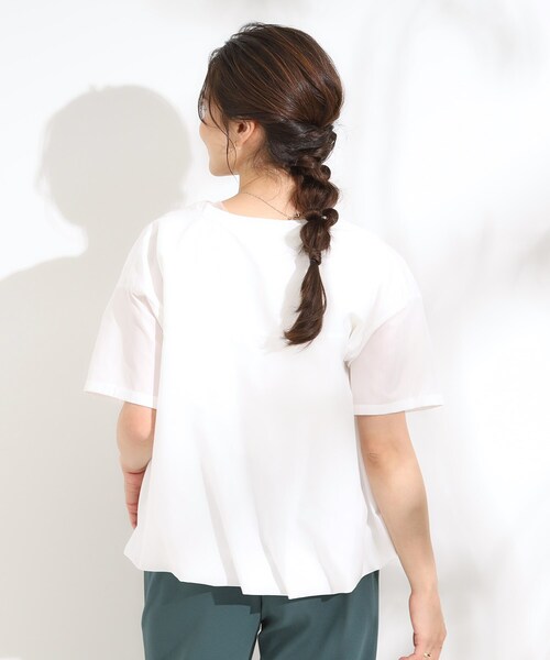 DRESKIP（ドレスキップ）の「【S-LL】インせず着られる 裾バルーンシャツ（シャツ/ブラウス・レディース・ダークブラウン/ライトブルー/オフホワイト・01/02/03/04）」の21枚目の写真