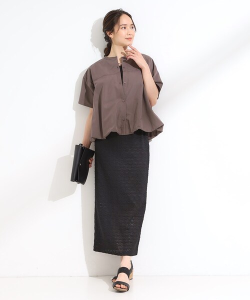 DRESKIP（ドレスキップ）の「【S-LL】インせず着られる 裾バルーンシャツ（シャツ/ブラウス・レディース・ダークブラウン/ライトブルー/オフホワイト・01/02/03/04）」の8枚目の写真