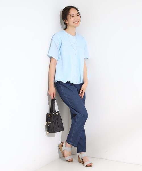 DRESKIP（ドレスキップ）の「【S-LL】インせず着られる 裾バルーンシャツ（シャツ/ブラウス・レディース・ダークブラウン/ライトブルー/オフホワイト・01/02/03/04）」の12枚目の写真
