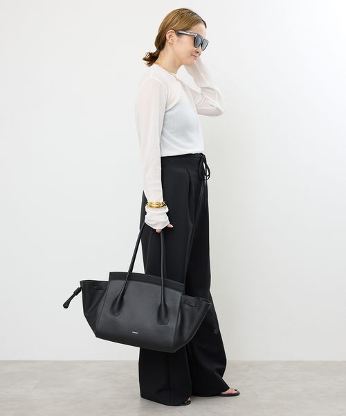 Deuxieme Classe(ドゥーズィエムクラス)の「【ROHE/ロヘ】RELAXED DRAWSTRING TROUSERS(その他パンツ・レディース・ブラック・34/36)」の6枚目の写真