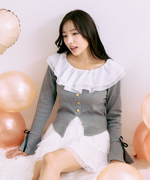 Mi-je(ミジェ)の「フリルオフショルプルオーバー【韓国ファッション】(スウェット・レディース・グレー/ブラック・F)」の3枚目の写真