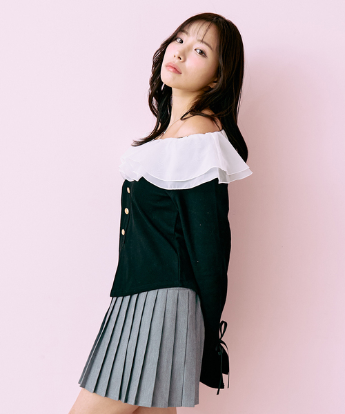 Mi-je(ミジェ)の「フリルオフショルプルオーバー【韓国ファッション】(スウェット・レディース・グレー/ブラック・F)」の5枚目の写真