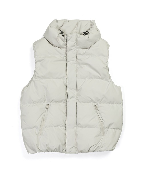 The DUFFER of ST.GEORGE（ザダファーオブセントジョージ）の「VOLUME NECK DOWN VEST：ボリュームネック ダウンベスト ライトアウター（ダウンベスト・メンズ・チャコールグレー/アイボリー/ブラック・X-LARGE/LARGE/MEDIUM/SMALL）」の19枚目の写真