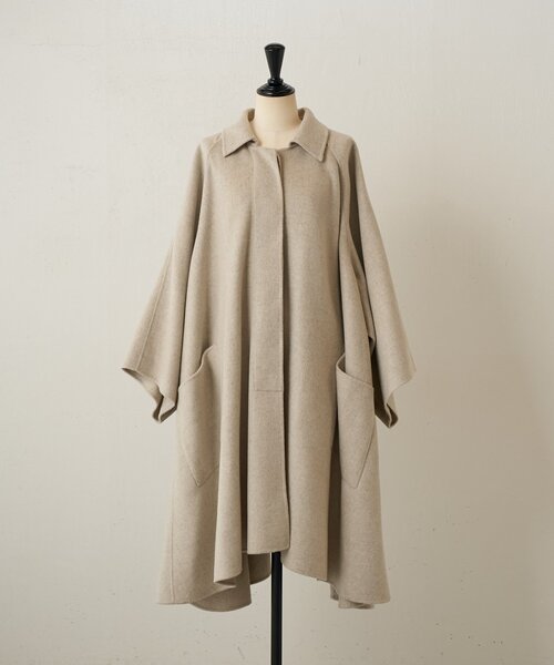 BEARDSLEY（ビアズリー）の「《15 quinze》リバーフレアーコート（その他アウター・レディース・ブラック/ベージュ・FREE）」の3枚目の写真