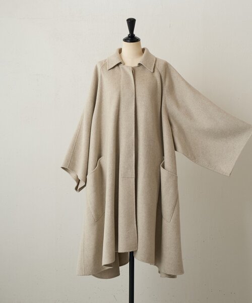 BEARDSLEY（ビアズリー）の「《15 quinze》リバーフレアーコート（その他アウター・レディース・ブラック/ベージュ・FREE）」の4枚目の写真