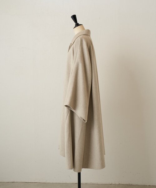 BEARDSLEY（ビアズリー）の「《15 quinze》リバーフレアーコート（その他アウター・レディース・ブラック/ベージュ・FREE）」の6枚目の写真