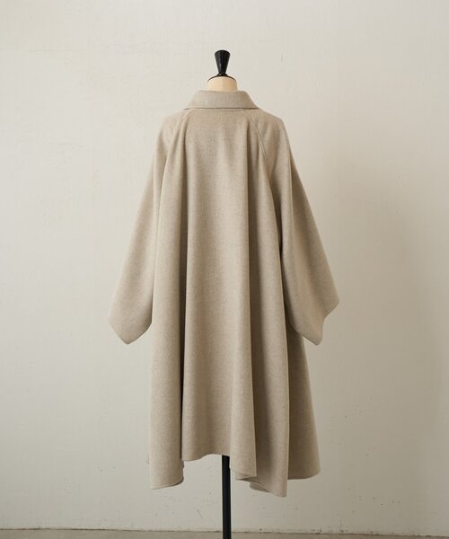 BEARDSLEY（ビアズリー）の「《15 quinze》リバーフレアーコート（その他アウター・レディース・ブラック/ベージュ・FREE）」の7枚目の写真