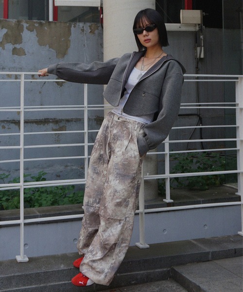 BONBOM（ボンボム）の「BONBOM×Ameri BONDING CORSET PARKA（パーカー・レディース・グレー/ネイビー・FREE）」の5枚目の写真